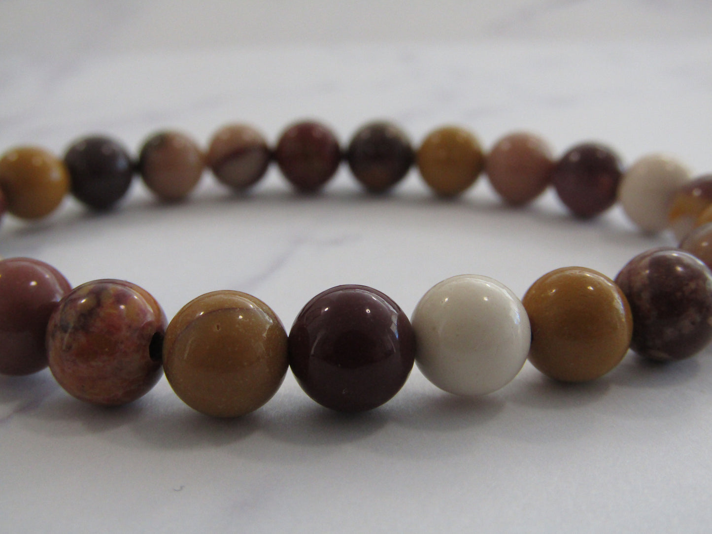 Mookaite bracelet (8mm)