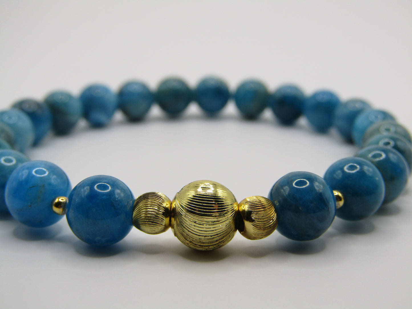 Grade A Apatite bracelet with 18k gold plated beads - 8mm