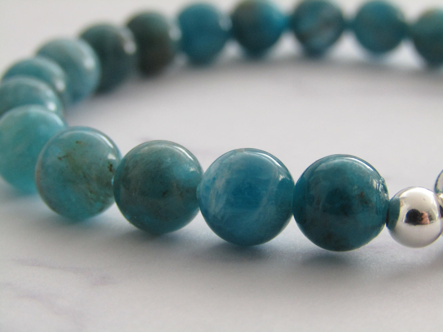 Grade A Apatite bracelet with 925 sterling silver beads - 8mm