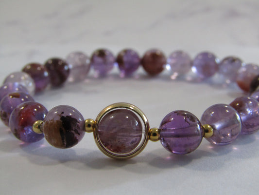 Purple Lodolite Quartz / Purple Phantom Quartz (8mm) bracelet with 18k gold plated frame and spacer beads